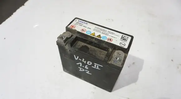 Volvo V40 Car battery 30659531