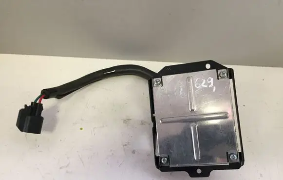Mazda RX8 Sound amplifier F15266920A