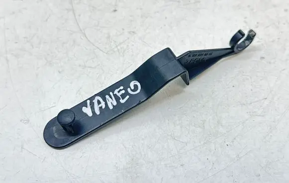 Mercedes-Benz Vaneo W414 Floor mat clip fixing clamp 1686840235