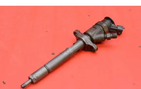 Ford Focus Fuel injector 0445110311