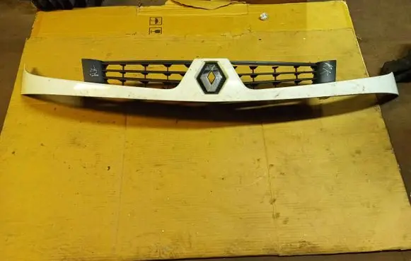 Renault Kangoo I Front grill 8200331208