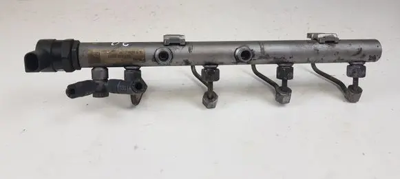 Audi A8 S8 D3 4E Fuel main line pipe 057130090H