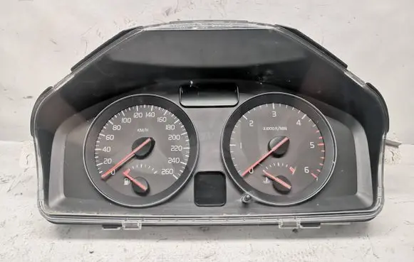 Volvo V50 Speedometer (instrument cluster) 36000197 30765310 691994201