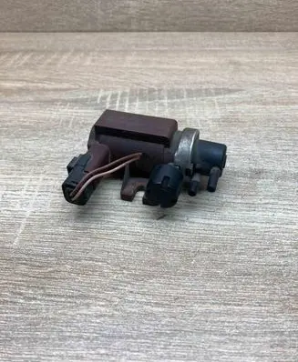 Ford Fiesta Turbo solenoid valve 9650098380 778332804 WITHCONNECTOR