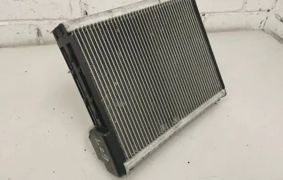 Mercedes-Benz B W246 W242 Air conditioning (A/C) radiator (interior) CZ116577140