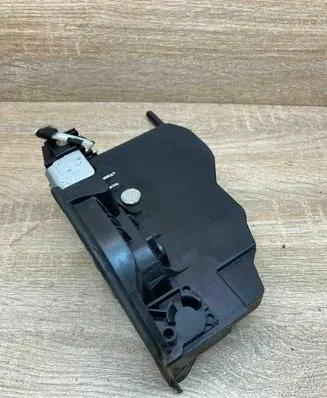 BMW 1 E81 E87 Rear door lock 7202147 A053702