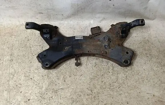 Hyundai ix35 Front axle beam 62401-2Y630