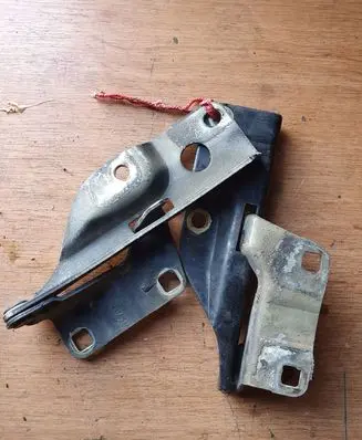 Nissan Pathfinder R51 Engine bonnet/hood hinges