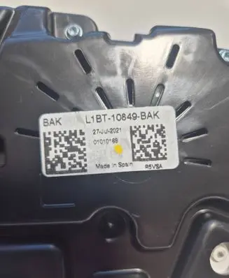 Speedometer (instrument cluster)