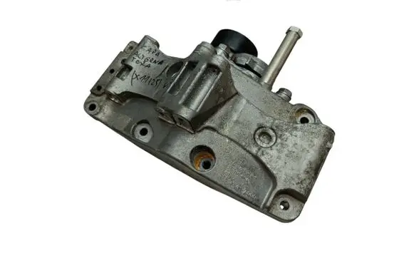 BMW 5 F10 F11 Generator/alternator bracket 7619250