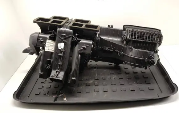 Mercedes-Benz A W176 Interior heater climate box assembly A2468306200 0012520078 CZ4432705530