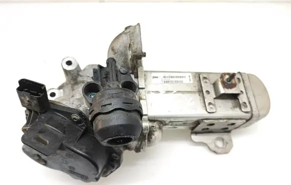 Ford Kuga I EGR valve cooler 30725855 263200137 V29012298AV0L