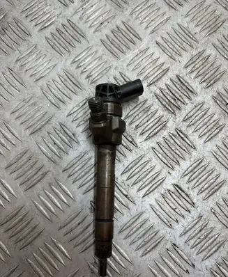 BMW 3 F30 F35 F31 Fuel injector 781070202 0445110478
