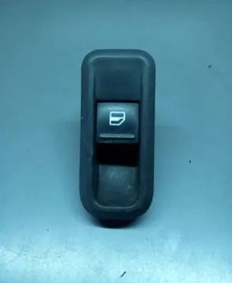 Skoda Roomster (5J) Electric window control switch 5J0867435 8103909