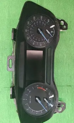 Speedometer (instrument cluster)