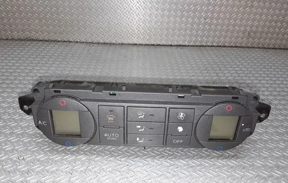 Ford Focus C-MAX Climate control unit 3M5T18C612AK