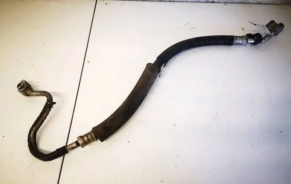 Land Rover Discovery 3 - LR3 Air conditioning (A/C) pipe/hose 