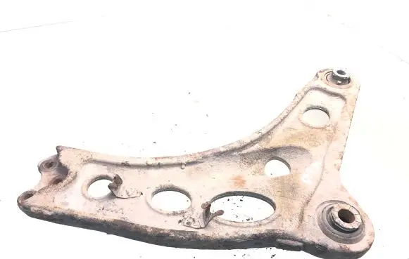Opel Vivaro Front lower control arm/wishbone 8200395031 93853465
