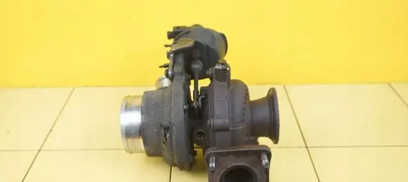 Volvo C30 Turbo 31312712 D5204T