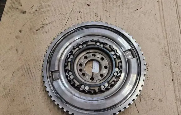 KIA Sportage Dual mass flywheel 23200-2U310
