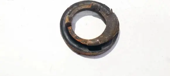 Toyota Auris 150 Front coil spring rubber mount 482570d010 48257-0d010