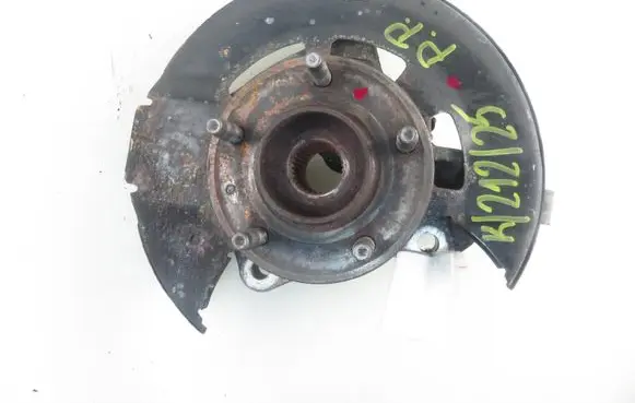 Chevrolet Orlando Front wheel hub spindle knuckle 13248527