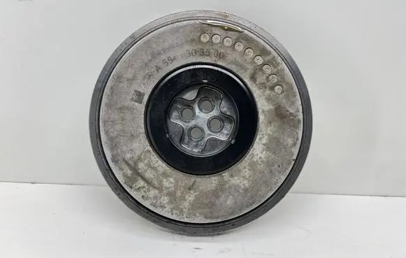 Mercedes-Benz CLA C117 X117 W117 Crankshaft pulley A6540303500 A65403035