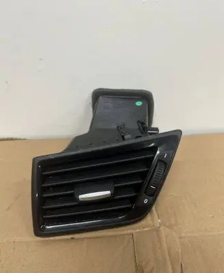 BMW X1 E84 Dashboard side air vent grill/cover trim 9258362