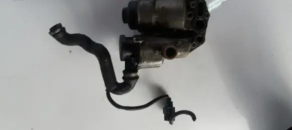 Volvo S80 Oil filter mounting bracket 30677920