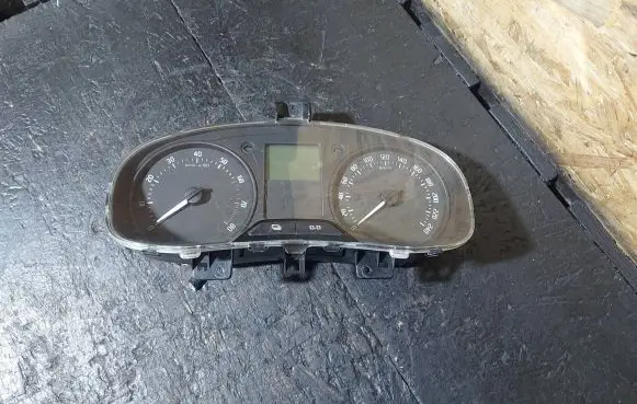 Skoda Fabia Mk2 (5J) Speedometer (instrument cluster) 5J0920800H