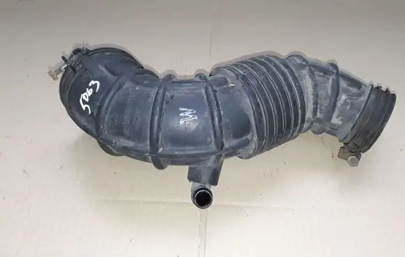 Hyundai H-1, Starex, Satellite Turbo air intake inlet pipe/hose 281384H050