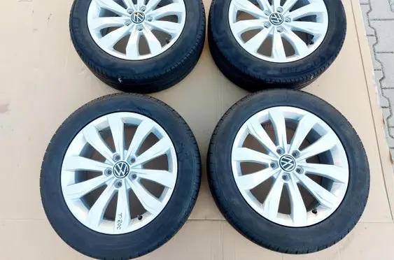Volkswagen T-Roc Original wheel cap 2GA601025A