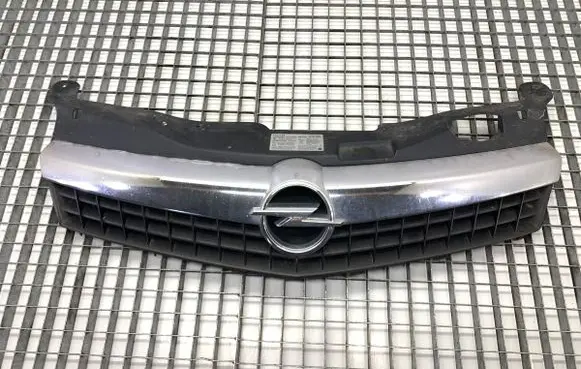 Opel Astra H Front grill 13247083