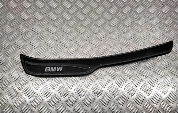 BMW 3 E90 E91 Side skirt rear trim 7060285 7172297