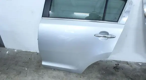 KIA Sportage Rear door