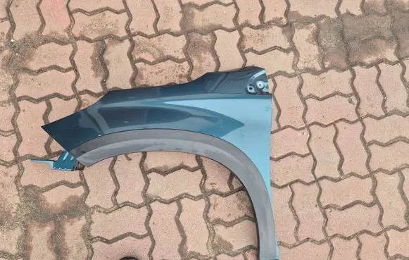 Peugeot 2008 I Fender 