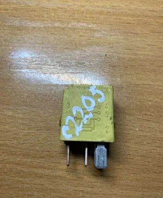 Mercedes-Benz ML W163 Other relay 0025421219 C2205
