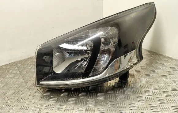 Opel Vivaro Headlight/headlamp 260605859R 1EE01156505