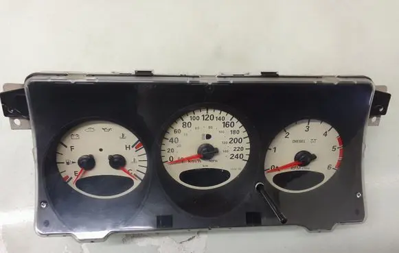 Chrysler PT Cruiser Speedometer (instrument cluster) 04671815AJ