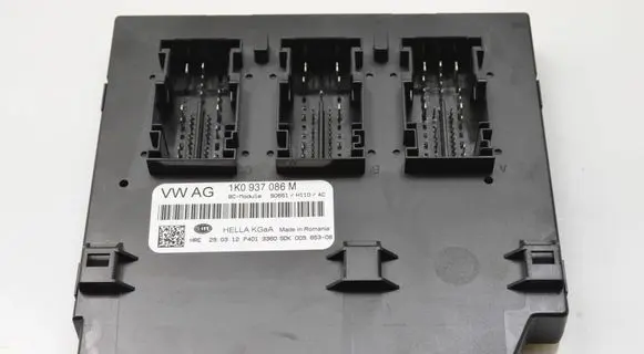 Volkswagen Golf VI Comfort/convenience module 1K0937086M