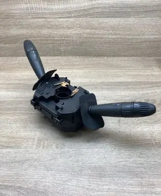 Fiat Punto (188) Wiper turn signal indicator stalk/switch