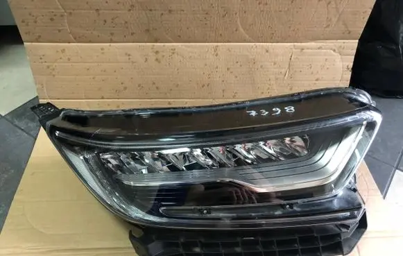 Honda CR-V Headlight/headlamp