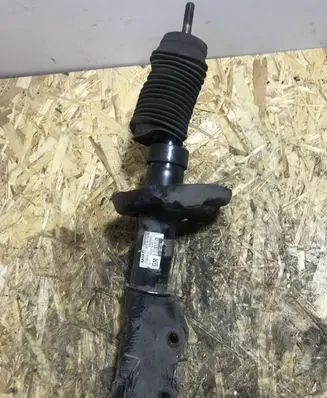 Opel Insignia A Front shock absorber/damper 13347485 367327926