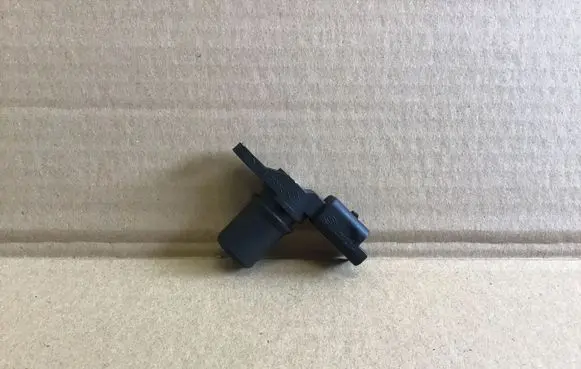Renault Megane II Camshaft position sensor 215912874 8200033086