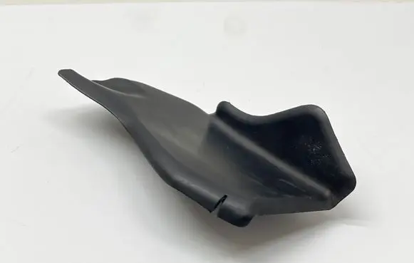 Peugeot Traveller Wiper trim 9811020077