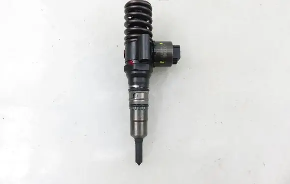 Audi A3 S3 8P Fuel injector 0414720402 03G130073B