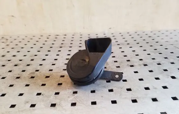 Mercedes-Benz CLS C219 Horn signal 703381165