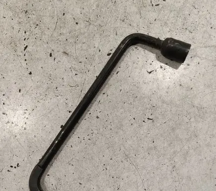 Citroen C3 Wheel nut wrench 