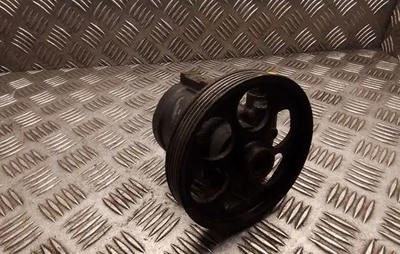 Opel Vivaro Power steering pump 