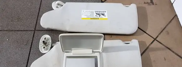 Dodge Nitro Sun visor